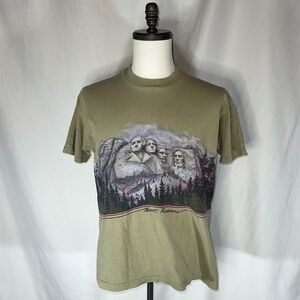 SanSegal Mount Rushmore Tourism Shirt Vtg. Single Stitch Size Lg